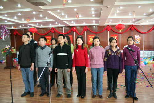 12年轻职工合唱(2007年春节联欢会)